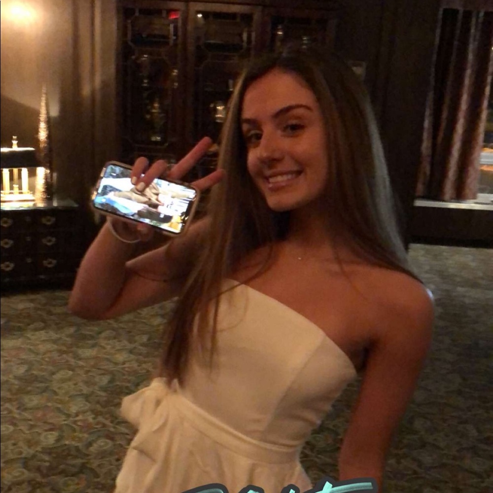 Meet your Posher, Emma